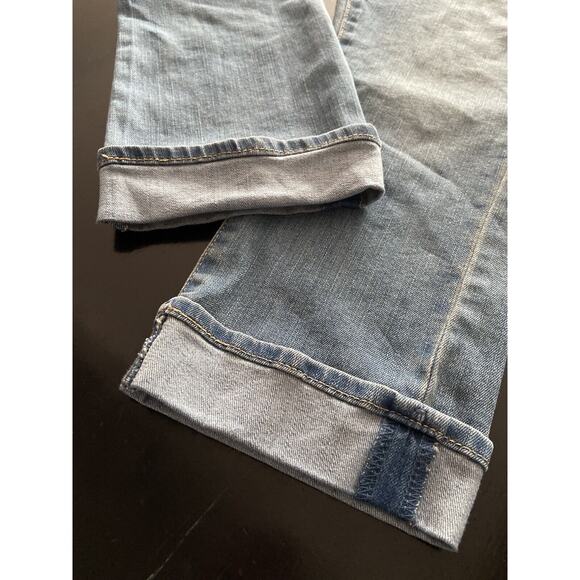 LEVI’S Signature Gold Mid-Rise Capri Jeans sz 8 - Picture 6 of 9